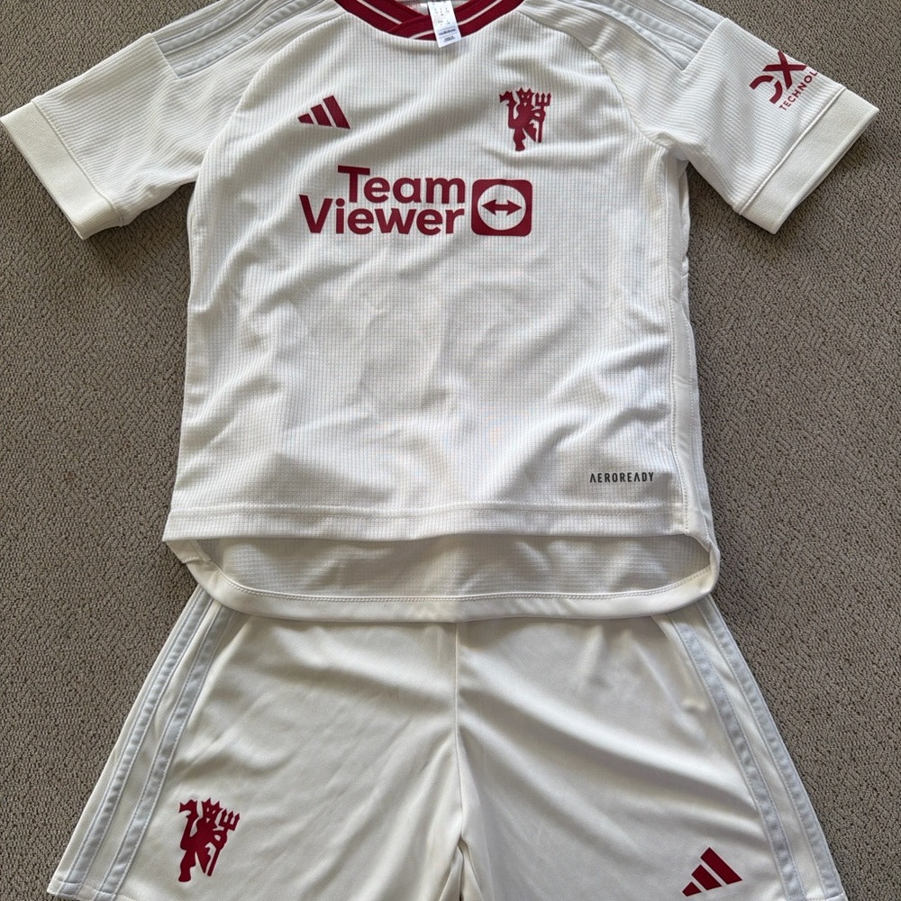 Kids Manchester United Soccer Jersey Set